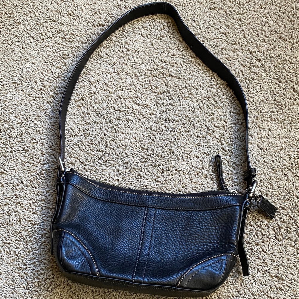 EUC Black pebbled leather Coach hobo bag.